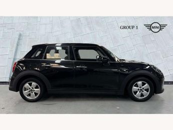 MINI Hatchback 5dr 1.5 Cooper Classic 5dr Auto