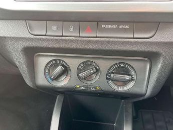 Skoda Fabia 1.0 MPI SE 5dr