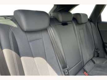 Audi A4 Avant 40 TFSI 204 S Line 5dr S Tronic