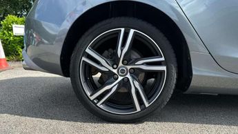 Volvo V40 D2 [122] R DESIGN Edition 5dr
