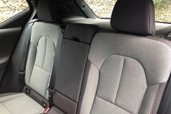 Volvo XC40 2.0 B3P Plus Dark 5dr Auto