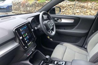 Volvo XC40 2.0 B3P Plus Dark 5dr Auto