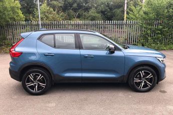 Volvo XC40 2.0 B3P Plus Dark 5dr Auto