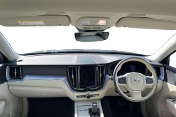Volvo XC60 2.0 B5P Momentum 5dr AWD Geartronic