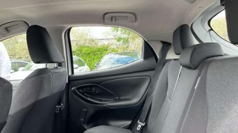 Toyota Yaris 1.5 Hybrid Icon 5dr CVT
