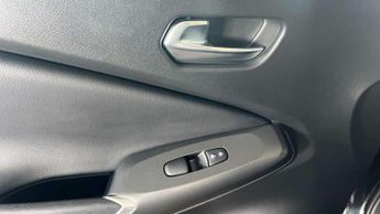 Nissan Juke 1.6 Hybrid Acenta Premium 5dr Auto