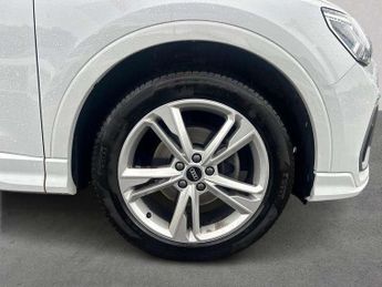 Audi Q3 35 TFSI S Line 5dr S Tronic