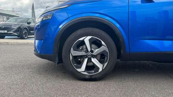 Nissan Qashqai 1.3 DiG-T MH N-Connecta 5dr