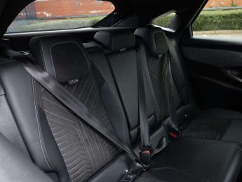 Peugeot 3008 1.2 Hybrid 136 GT 5dr e-DSC6