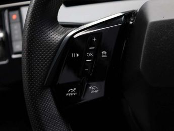 Peugeot 3008 1.2 Hybrid 136 GT 5dr e-DSC6