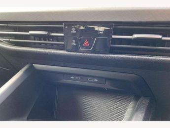 Volkswagen Golf 1.5 TSI Life 5dr