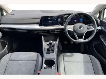 Volkswagen Golf 1.5 TSI Life 5dr
