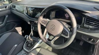 Volkswagen Polo 1.0 Life 5dr