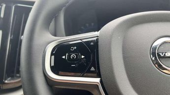 Volvo XC60 2.0 B5P Plus Black Edition 5dr AWD Geartronic