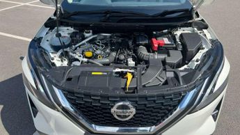Nissan Qashqai 1.3 DiG-T MH N-Connecta 5dr