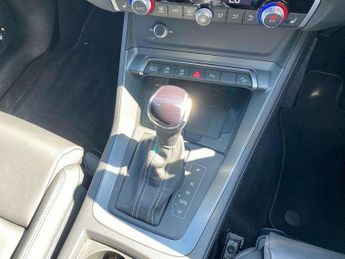 Audi Q3 35 TFSI Black Edition 5dr S Tronic [20" Alloy]