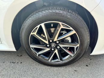 Toyota Yaris 1.5 Hybrid Design 5dr CVT