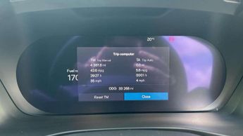 Volvo XC40 2.0 B3P Plus Dark 5dr Auto
