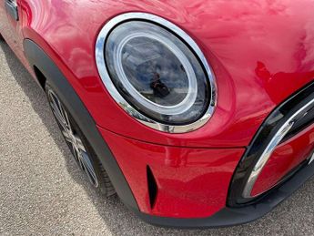 MINI Hatchback 5dr 1.5 Cooper Exclusive 5dr Auto