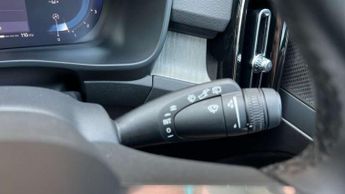 Volvo XC40 2.0 B4P Inscription Pro 5dr Auto [7 speed]