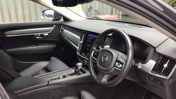 Volvo V90 2.0 T4 Momentum Plus 5dr Geartronic