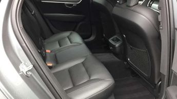 Volvo V90 2.0 T4 Momentum Plus 5dr Geartronic