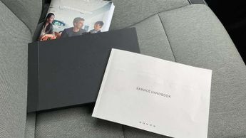 Volvo XC40 2.0 B3P Core 5dr Auto