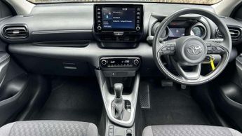 Toyota Yaris 1.5 Hybrid Design 5dr CVT