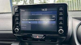 Toyota Yaris 1.5 Hybrid Design 5dr CVT