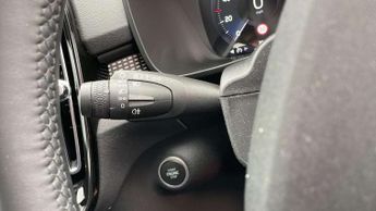 Volvo XC40 1.5 T3 [163] R DESIGN 5dr Geartronic