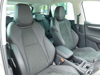 Skoda Karoq 1.0 TSI SE L 5dr