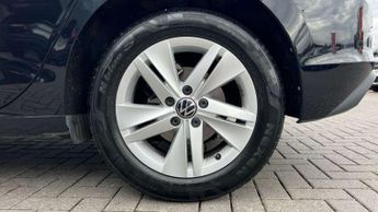 Volkswagen Golf 1.5 TSI Life 5dr