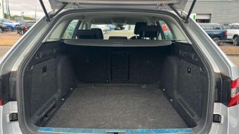 Skoda Superb Estate 2.0 TDI CR SE 5dr DSG