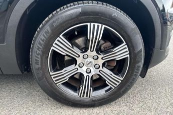 Volvo XC40 2.0 B5P Inscription 5dr AWD Auto