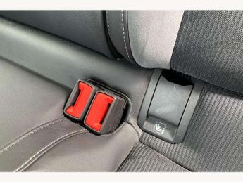 Volkswagen Golf 1.5 eTSI 150 R-Line 5dr DSG