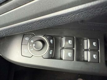 Ford Focus Active 1.0 EcoBoost Hybrid mHEV 155 Active 5dr Auto