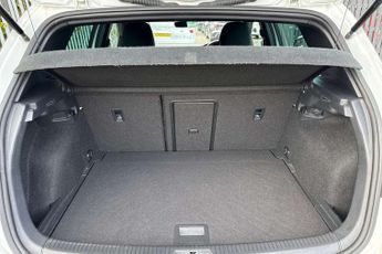 Volkswagen Golf 2.0 TDI 184 GTD BlueLine 5dr DSG