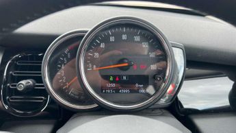 MINI Hatchback 1.5 Cooper Classic 3dr