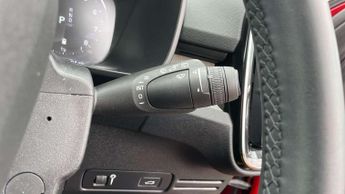 Volvo XC40 2.0 B4P Inscription 5dr Auto
