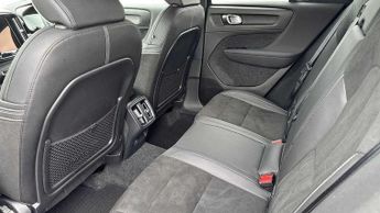 Volvo XC40 1.5 T3 [163] R DESIGN 5dr