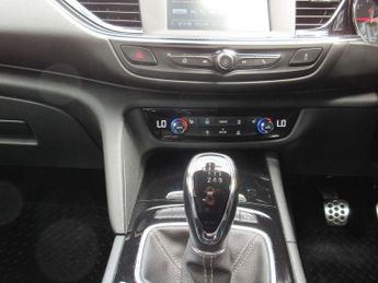 Vauxhall Insignia 1.5T SRi Vx-line Nav 5dr
