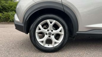 Nissan Juke 1.0 DiG-T N-Connecta 5dr