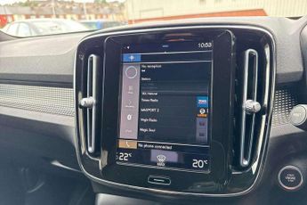 Volvo XC40 Recharge 1.5 T4 Recharge PHEV R DESIGN 5dr Auto