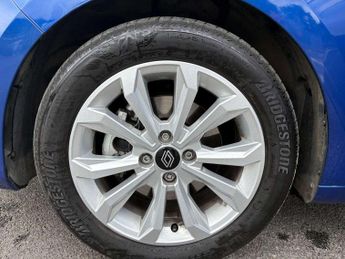 Renault Clio 1.6 E-TECH full hybrid 145 Evolution 5dr Auto