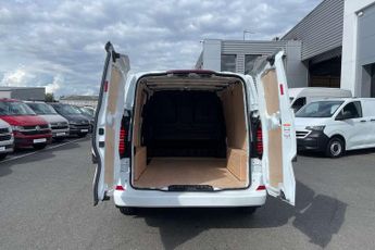 Volkswagen Transporter 2.0 TDI 150 Commerce Plus Van Auto