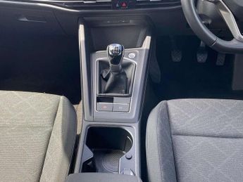 Volkswagen Golf 1.5 TSI Life 5dr