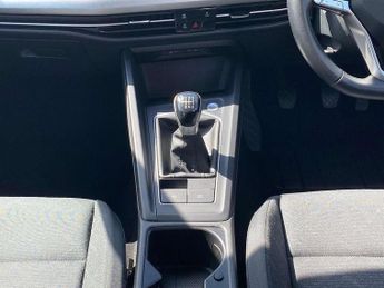 Volkswagen Golf 1.5 TSI Life 5dr