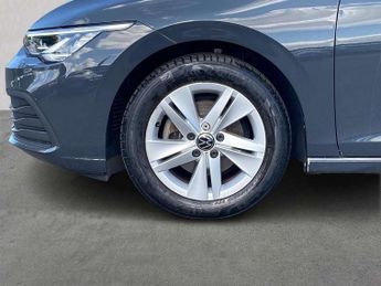 Volkswagen Golf 1.5 TSI Life 5dr