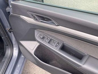 Volkswagen Golf 1.5 TSI Match 5dr