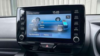 Toyota Yaris 1.5 Hybrid Design 5dr CVT